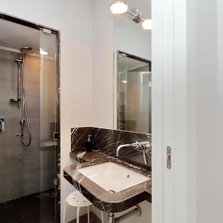 Romance Al Colosseo 2