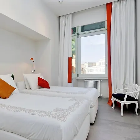 Διαμέρισμα Romance Al Colosseo 2 *